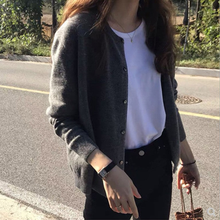 Dames cardigan avec texture fine et élégants détails de boutons Chic und Stil