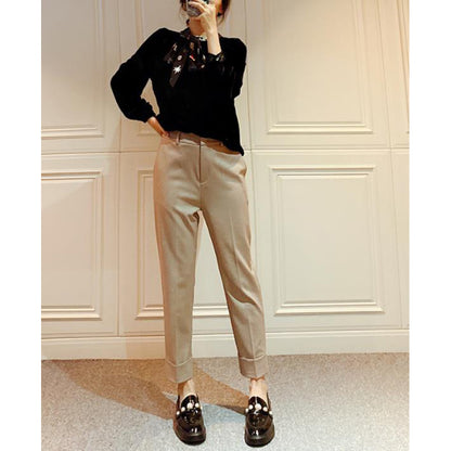 Elegant textured blouse set for women and tailored pants Chic und Stil