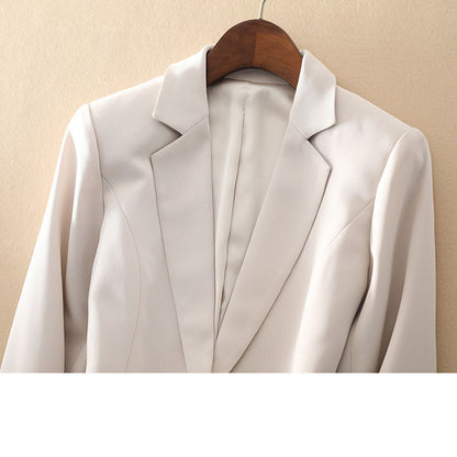 Blazer Femme Sur Mesure Avec Boutons Décoratifs Chic und Stil