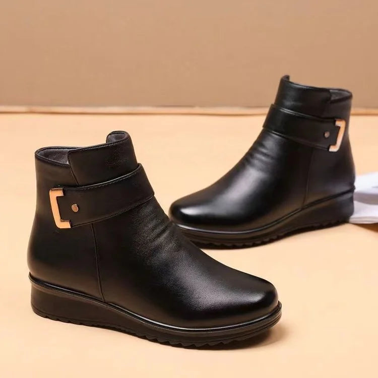 Chic and Style | Women's orthopedic boots with metal buckle in genuine leather and wool
