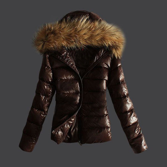 Quilted jacket for women with removable faux fur collar and modern cut Chic and Style