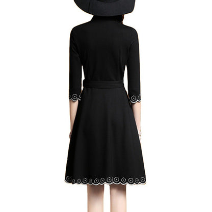 Robe A-ligne élégante brodée Chic und Stil dames