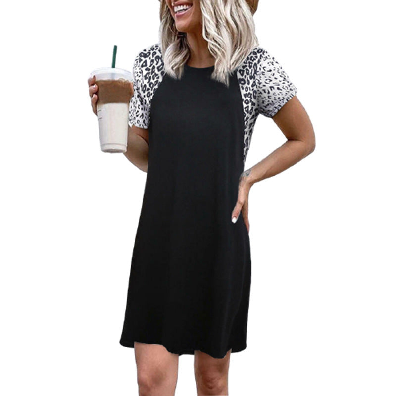 Robe décontractée pour femmes avec un motif animal Chic und Stil