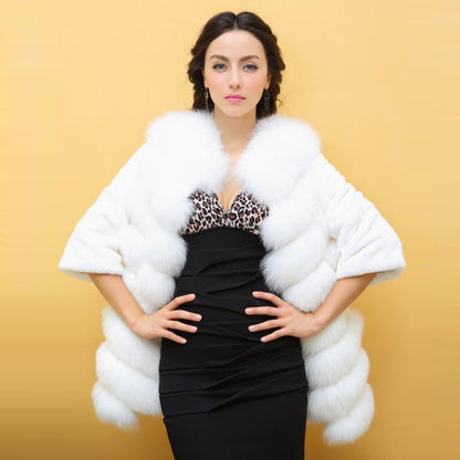 Dames Élégant coupe-vent en fausse fourrure avec manches volumineuses Chic und Stil