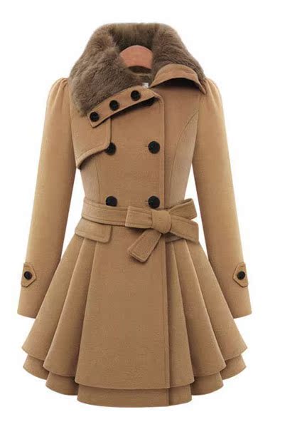 Chic trench-coat pour femmes avec col en fourrure amovible et jupe évasée Chic und Stil