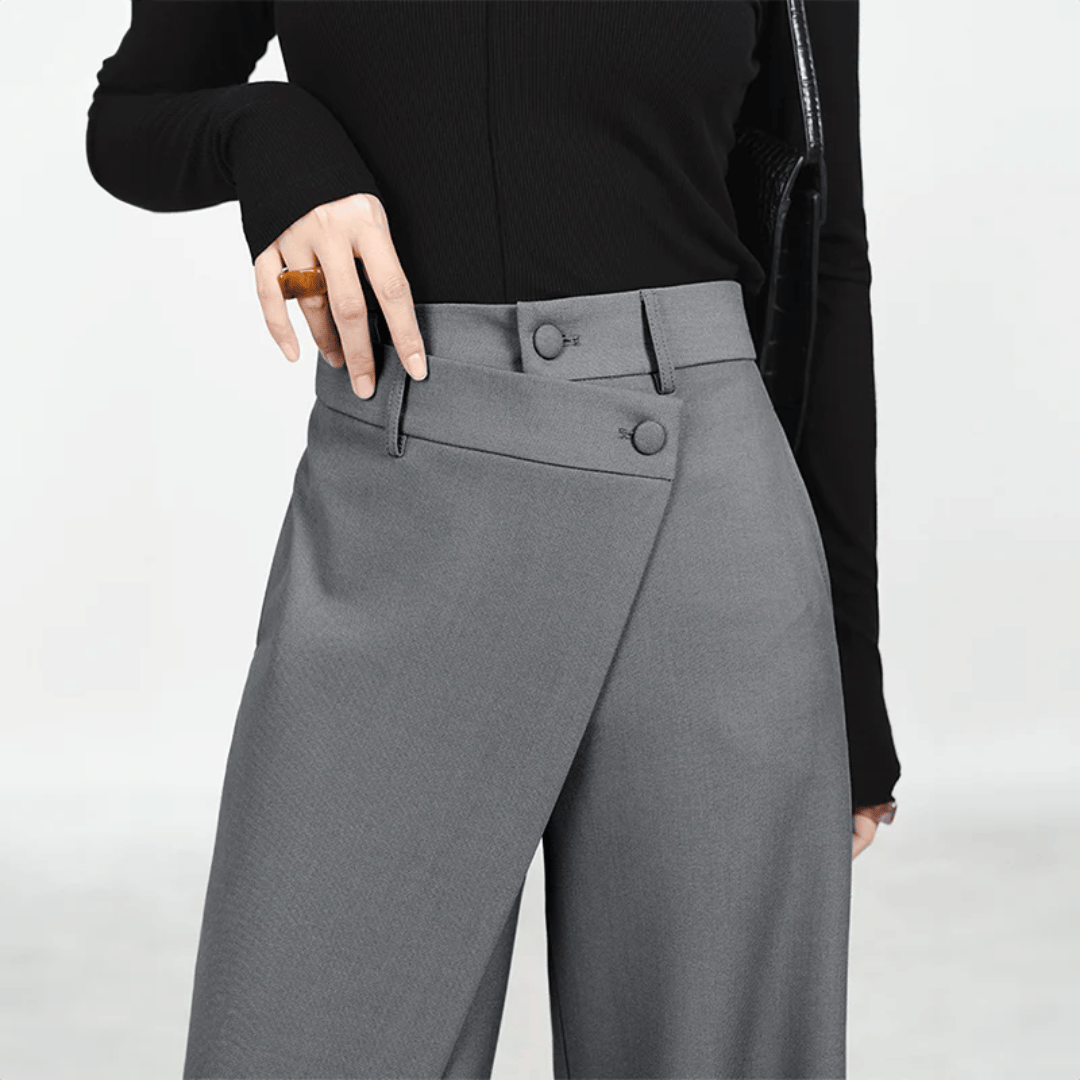 Chic und Stil | Wide pants - Asymmetrical & luxurious wide pants by Isabella Vionnet
