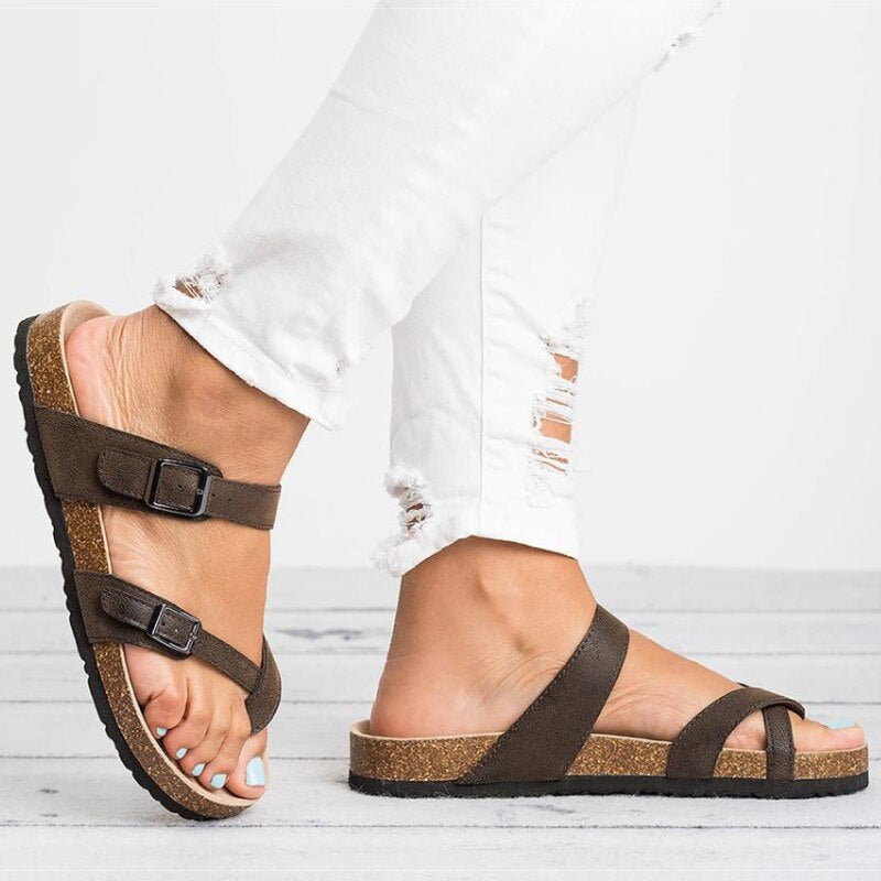 Chic und Stil | Orthopedic Sandals in Roman Style