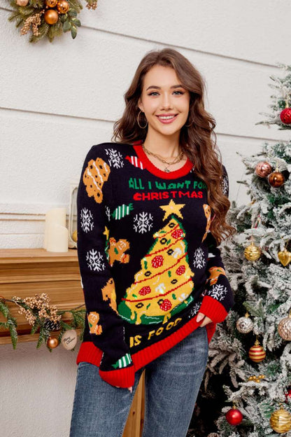 Chic und Stil | Casual round neck pullover with embroidered Christmas tree