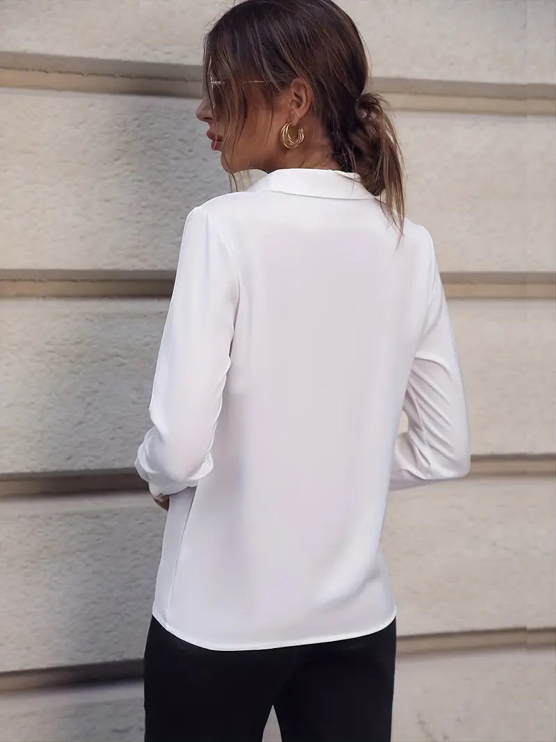 Chic und Stil | Simple Women's Blouse