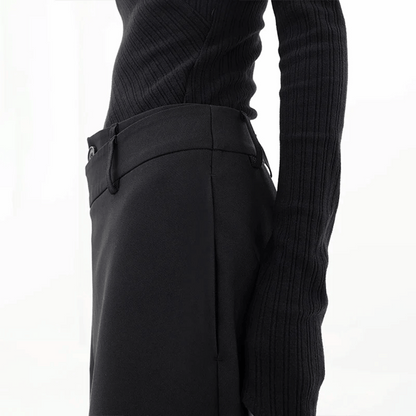 Chic und Stil | Wide pants - Asymmetrical & luxurious wide pants by Isabella Vionnet