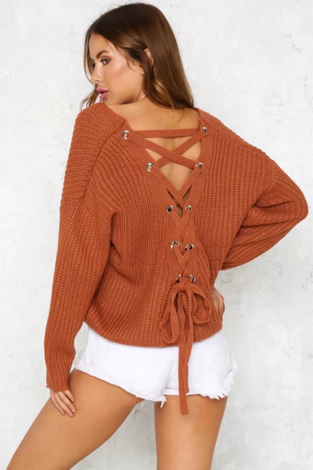 Pull en grosse maille pour femmes avec coupe décontractée et col rond profond Chic und Stil