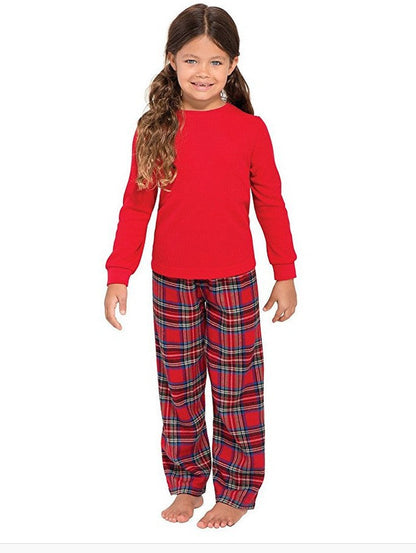 Chic und Stil | Pure Red Long Sleeve Christmas Pajama Top and Matching Long Checkered Pants for the Whole Family