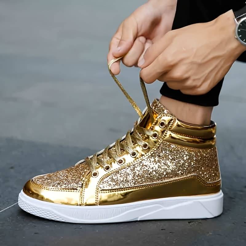 Chic und Stil | Men's Basketball Shoes with Shiny Effect