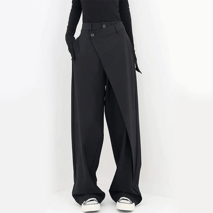 Chic und Stil | Wide pants - Asymmetrical & luxurious wide pants by Isabella Vionnet