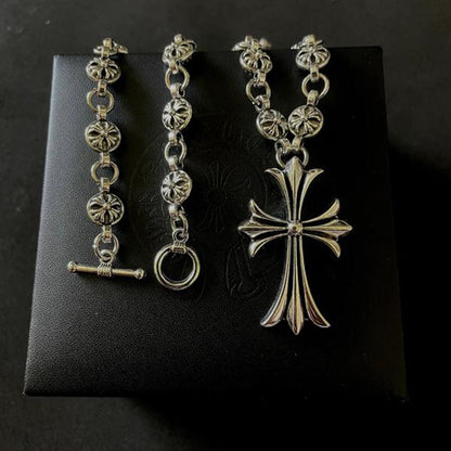 Chic and Style | Gothic Cross Pendant Necklace