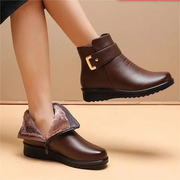 Chic and Style | Women's orthopedic boots with metal buckle in genuine leather and wool