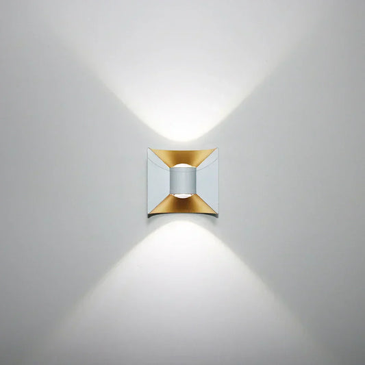 Applique Murale Moderne Extérieure - Lampe Murale LED Écoénergétique, Résistante aux Intempéries-Luminaires d'extérieur / solaires-ChicUndStil
