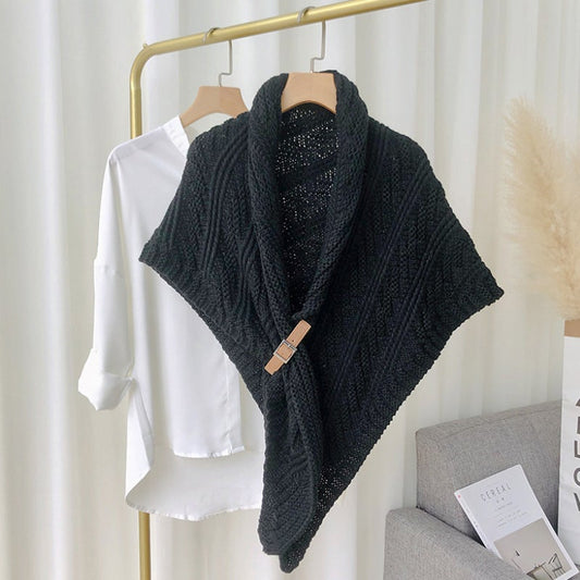 Chic and Style | Triangle knitted scarf with leather loop