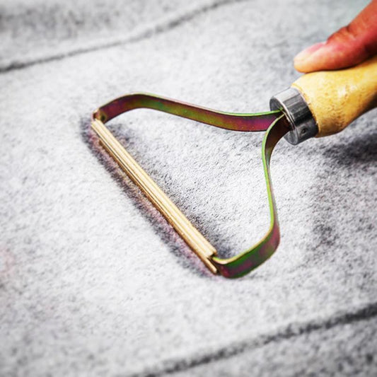 Chic and Style | Portable Lint Removers for Cashmere Sweaters