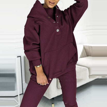 Chic und Stil | 3-piece women's sports set with oversized sweatshirt and slim pants