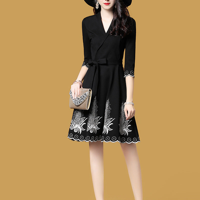 Robe A-ligne élégante brodée Chic und Stil dames