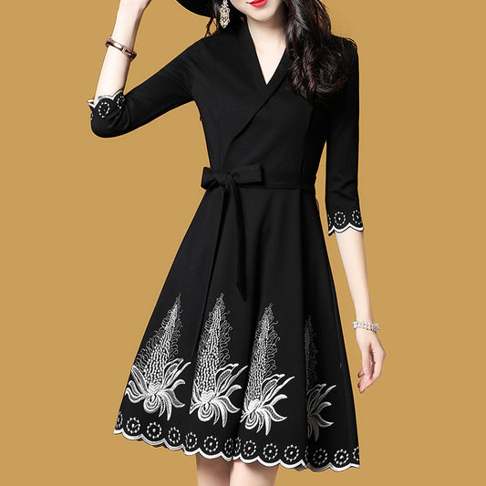 Robe A-ligne élégante brodée Chic und Stil dames