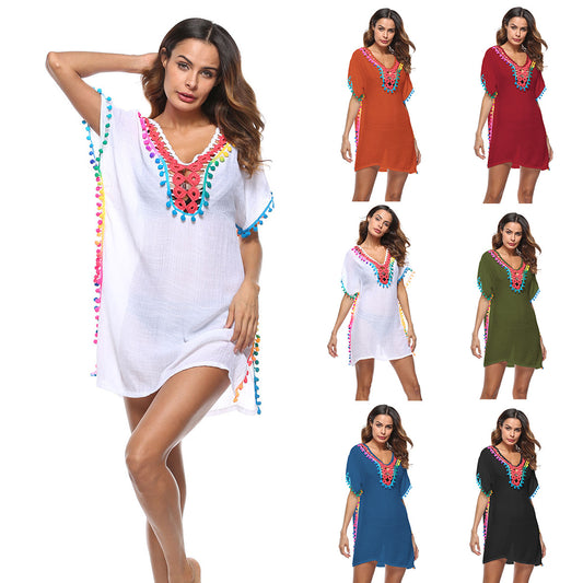 Robe de plage ornée de pompons vifs pour femmes Chic und Stil