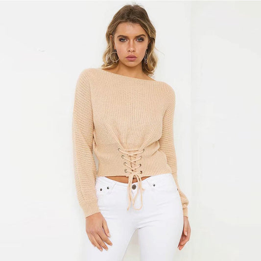 Pull-over court en tricot pour femmes avec des détails frangés et un laçage décoratif Chic und Stil