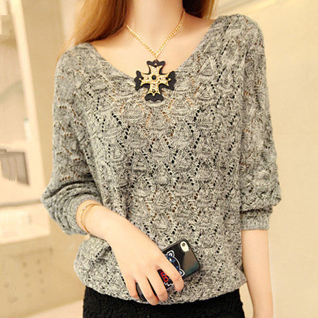 Pull en tricot aérien pour femmes avec décolleté en V et motif artistique Chic und Stil