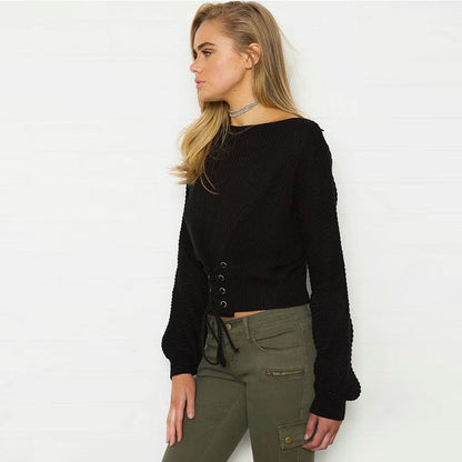Pull-over court en tricot pour femmes avec des détails frangés et un laçage décoratif Chic und Stil