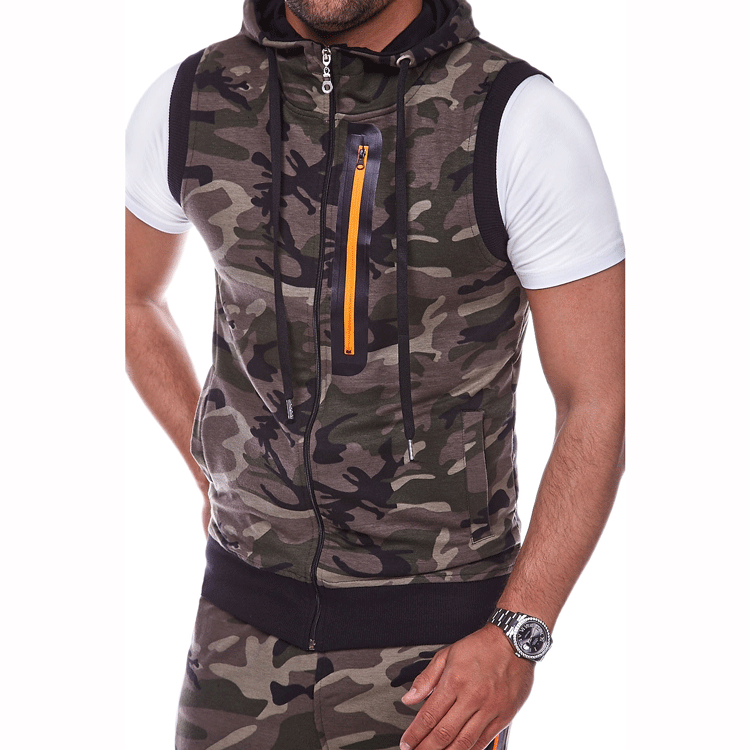 Veste à capuche sportive pour hommes au design camouflage moderne avec poches pratiques Chic und Stil