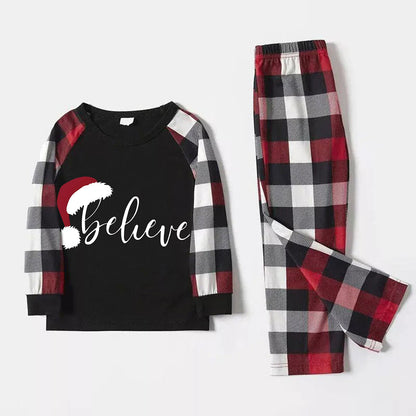 Chic und Stil | Christmas hat and 'Believe' letter print patterned check sleeves contrast tops and red & black & white check pants family pajama set with dog bandana