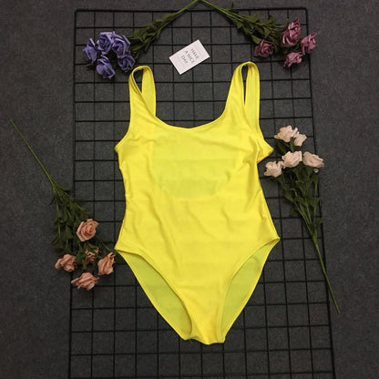 Maillot de bain une pièce classique à dos haut Chic und Stil pour femmes