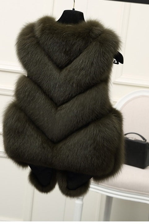Ladies Luxury Faux Fur Gilet with Voluminous Chic and Stylish Details