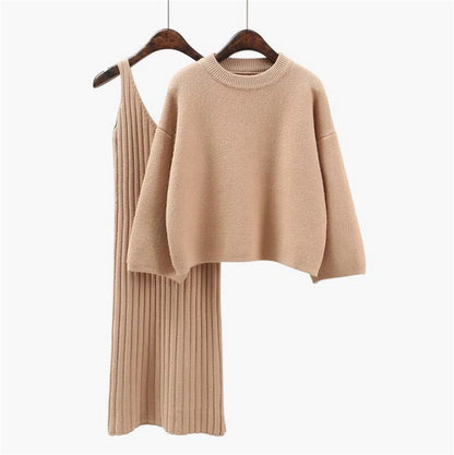 Femme ensemble tricoté à la mode avec un pull oversized confortable et une robe étroite Chic und Stil