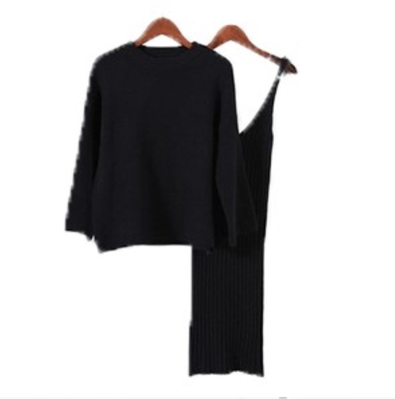 Femme ensemble tricoté à la mode avec un pull oversized confortable et une robe étroite Chic und Stil