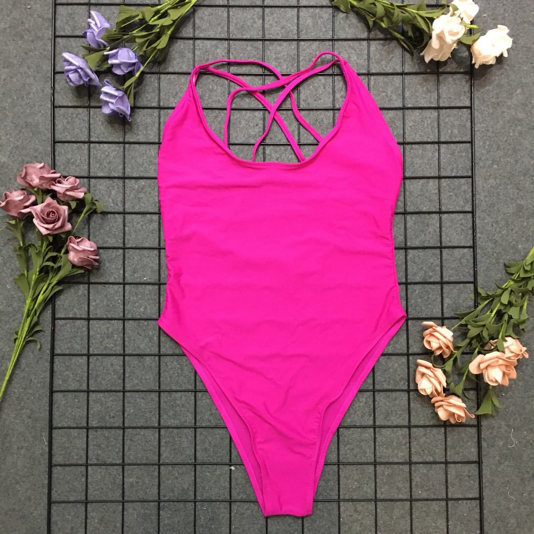 Maillot de bain de sport pour dames avec dos croisé Chic und Stil