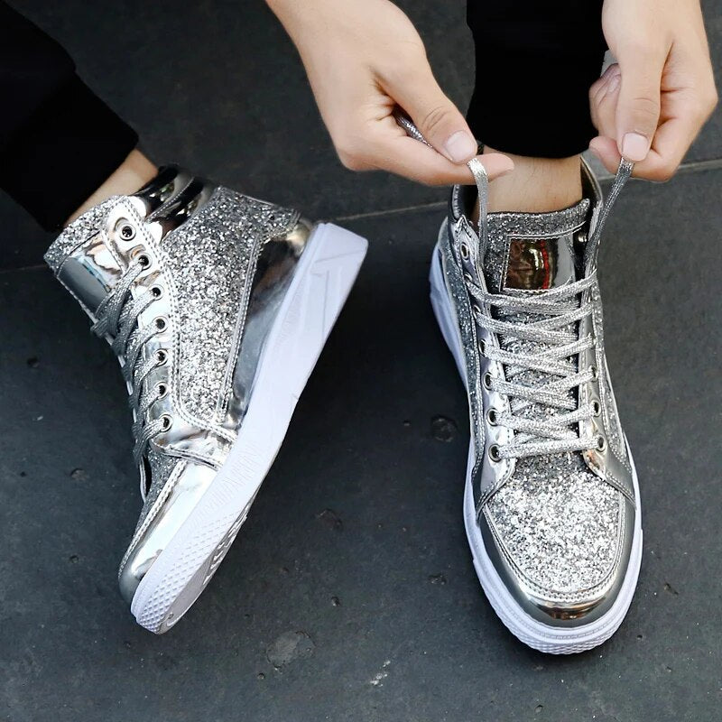 Chic und Stil | Men's Basketball Shoes with Shiny Effect
