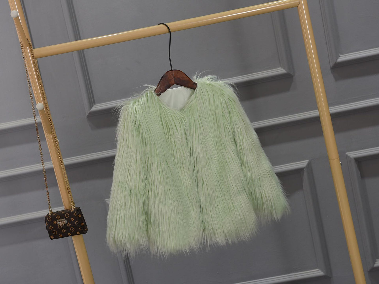 Ladies Luxurious Faux Fur Jacket with Voluminous Collar Chic and Style