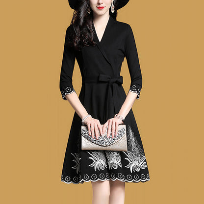Robe A-ligne élégante brodée Chic und Stil dames