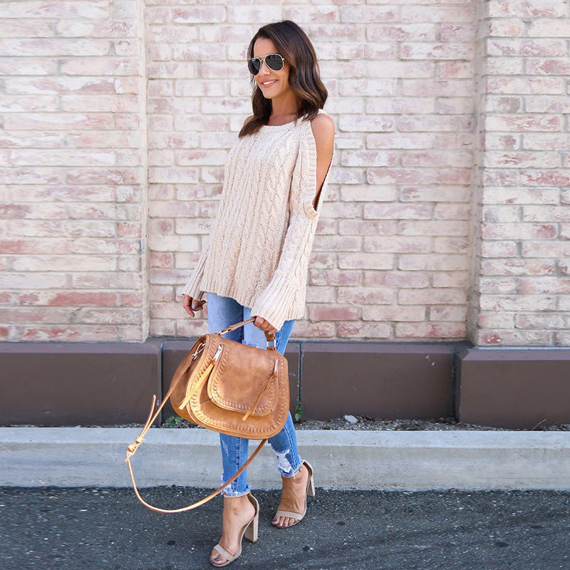 Pull en gros tricot pour femmes avec un design off-shoulder et des manches volumineuses Chic und Stil