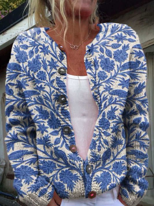 Chic und Stil | Soft Cardigan with Flower Embroidery