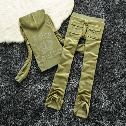 Chic and Stylish | Juicy Sweatshirt and Pants with Diamonds