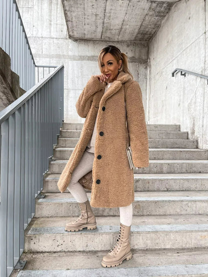 Chic und Stil | Plush Trench Coat