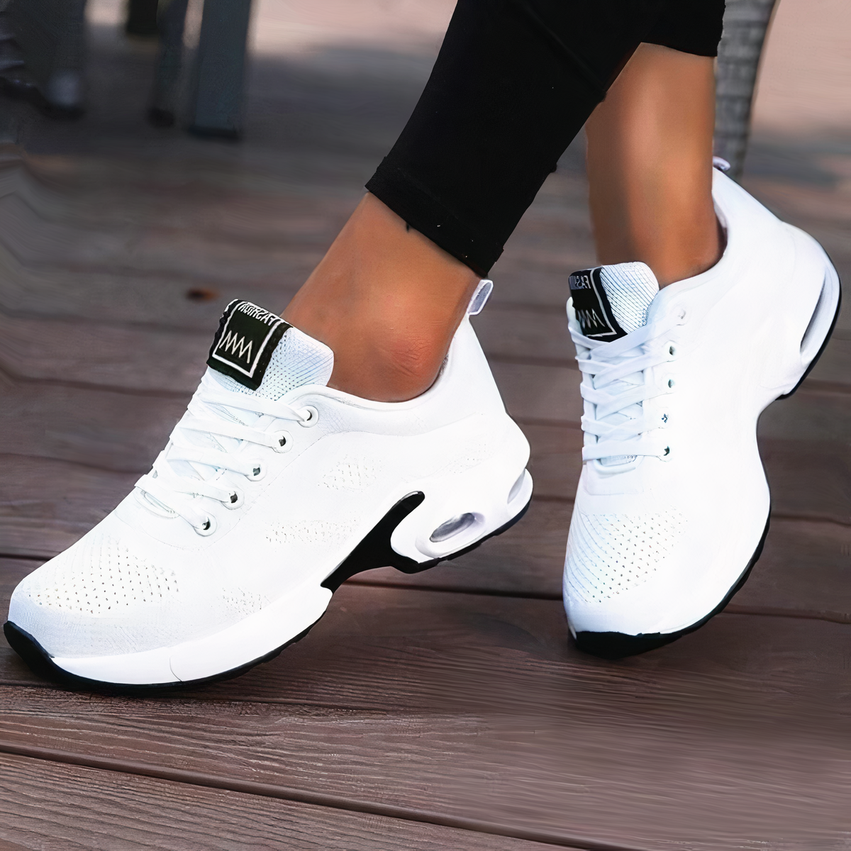 Chic und Stil | Orthopedic Sneakers