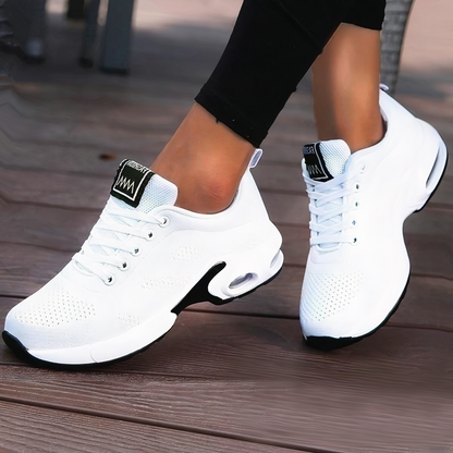 Chic und Stil | Orthopedic Sneakers