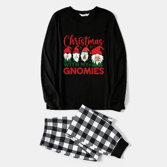 Chic und Stil | Black-and-white checked Christmas pajama set with cute gnome family and colorful print "Christmas with my Gnomies"
