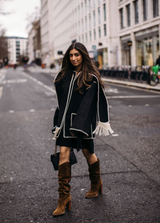 Chic und Stil | Luxury Jacket with Scarf