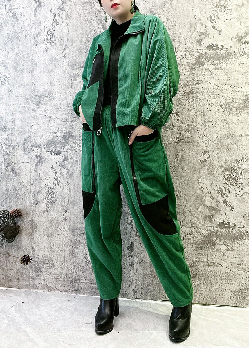 Chic und Stil | Green corduroy jacket and pants with high collar and zipper, warm fleece two-piece set, winter