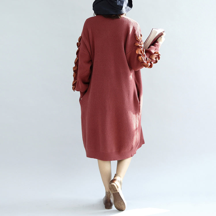 Chic und Stil | cardigan in knitted red oversized pull coats with decorated sleeves